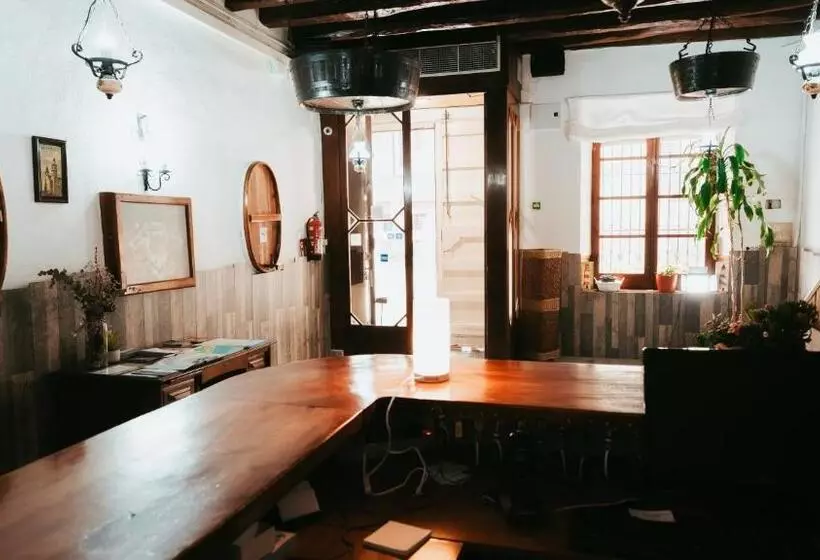 Majatalo Hostal La Premsa