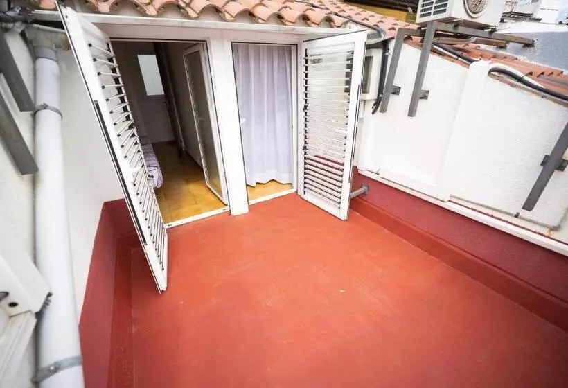 Majatalo Hostal La Premsa