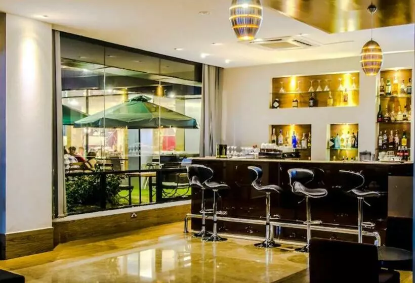 پانسیون Room In Bb   Prideinn Azure Hotel Nairobi 4