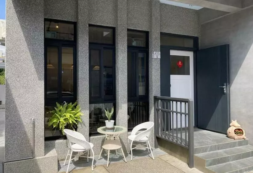 تختخواب و صبحانه 如日民宿