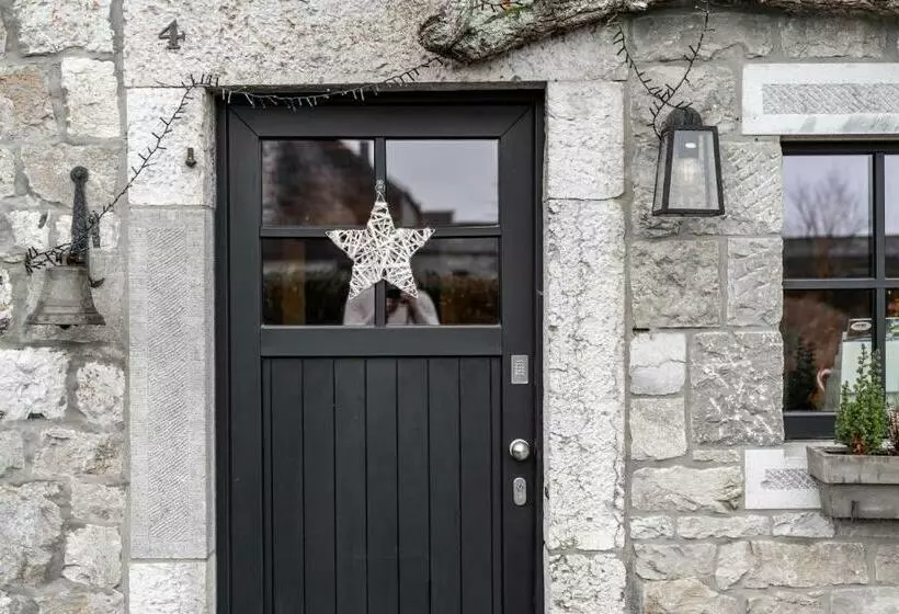 Aamiaismajoitus (B&B) A La Source De Lavis