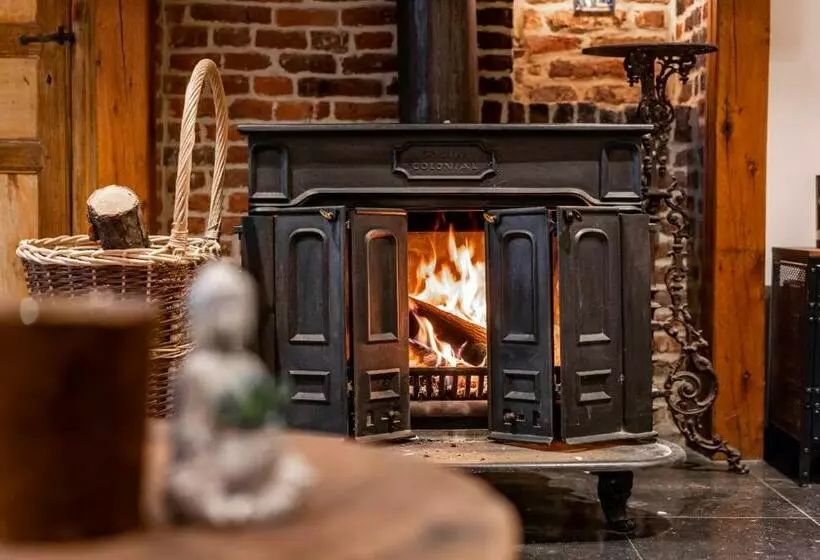 Aamiaismajoitus (B&B) A La Source De Lavis