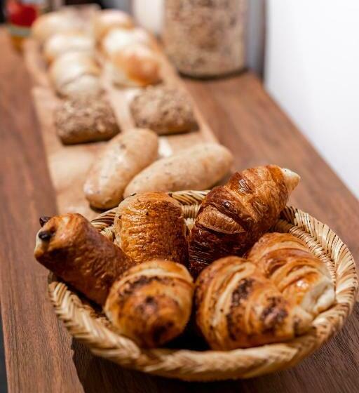 Aamiaismajoitus (B&B) A La Source De Lavis