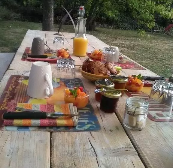 Aamiaismajoitus (B&B) Chambre D Hôtes Des P Tits Bonheurs