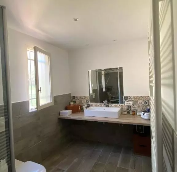 Aamiaismajoitus (B&B) Comorebi Provence