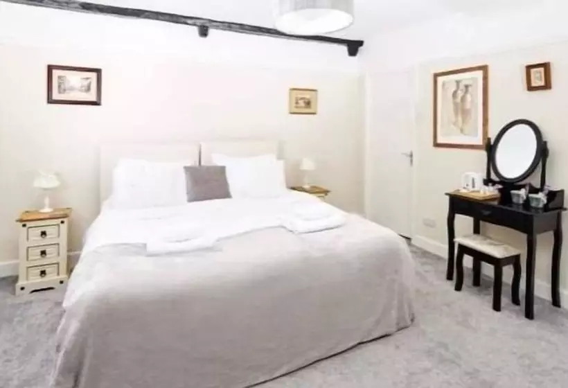 Retkeilymaja The Red Lion