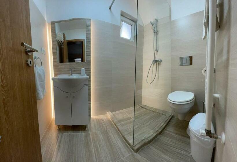 Hotel Pensiunea Dunarea