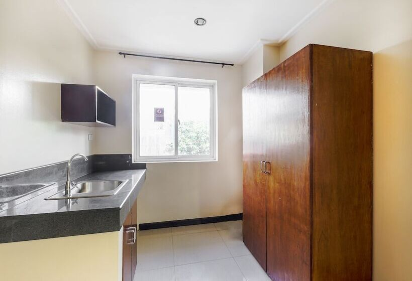 هتل Vaccinated Staff Oyo 850 Clr Mn Inn