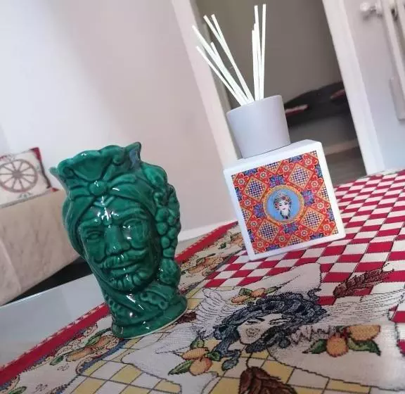 پانسیون 384 Guesthouse Rooms & Suite Enna