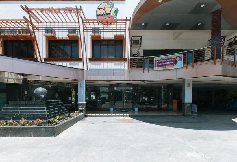 Reddoorz Premium @ Nick Hotel Gerona Tarlac