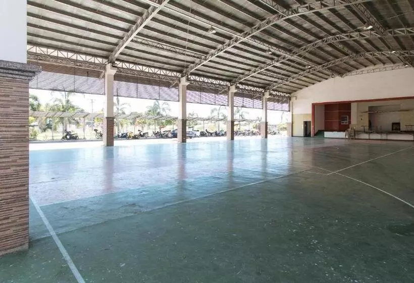 Reddoorz Premium @ Nick Hotel Gerona Tarlac