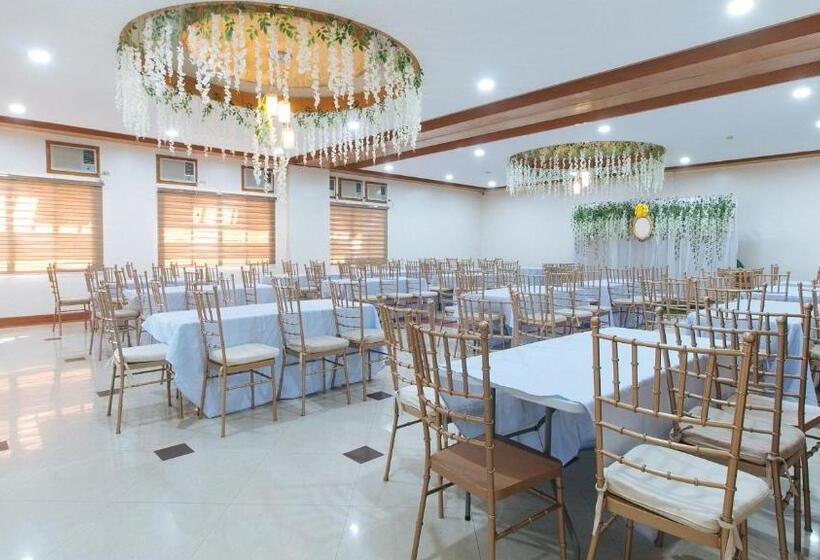 Reddoorz Premium @ Nick Hotel Gerona Tarlac