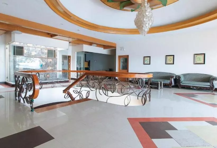 Reddoorz Premium @ Nick Hotel Gerona Tarlac