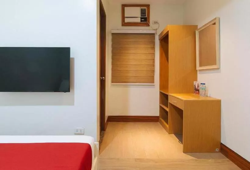 Reddoorz Premium @ Nick Hotel Gerona Tarlac