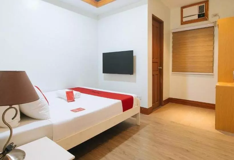 Reddoorz Premium @ Nick Hotel Gerona Tarlac