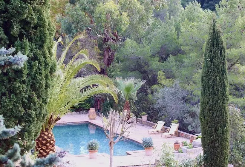 Aamiaismajoitus (B&B) La Bastide Du Beaussetvieux