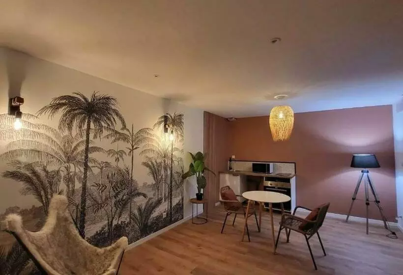 Aamiaismajoitus (B&B) Le Dôme Du Lac