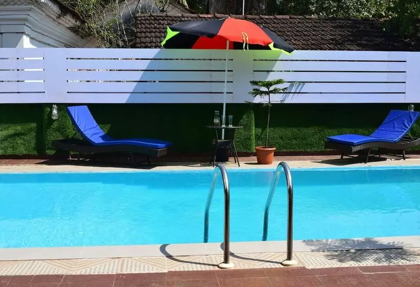 Hotelli Clarissa Resort Goa