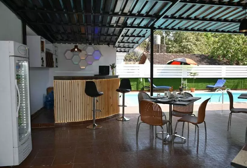 Hotelli Clarissa Resort Goa