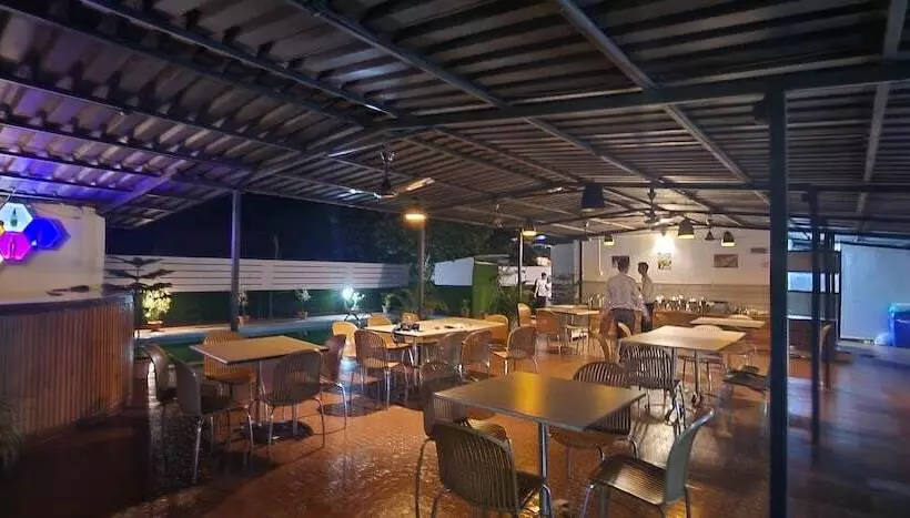 Hotelli Clarissa Resort Goa