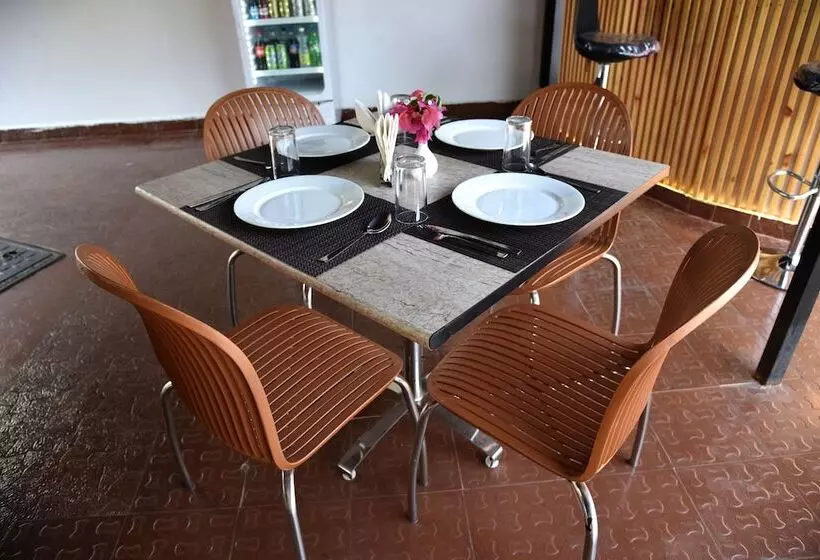 Hotelli Clarissa Resort Goa