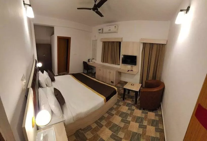 Hotelli Clarissa Resort Goa