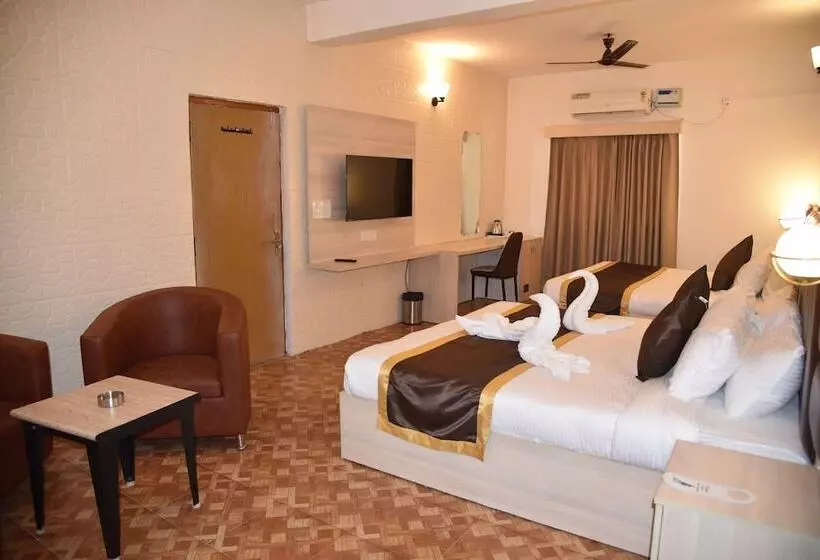 Hotelli Clarissa Resort Goa