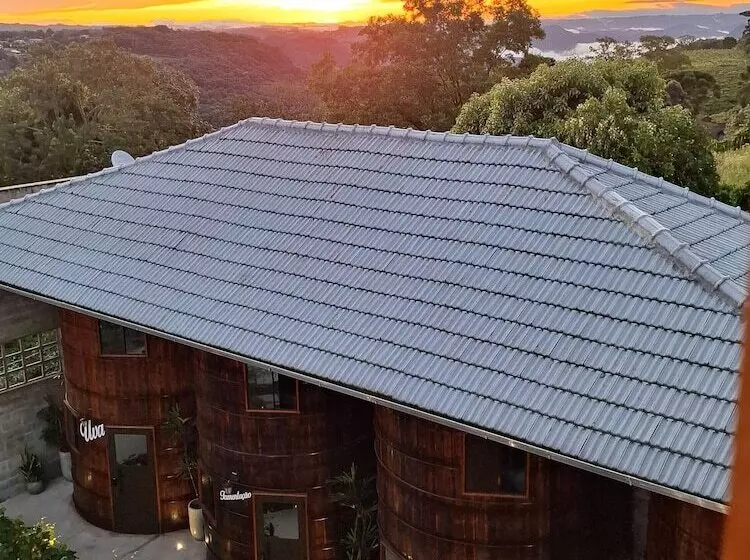 Majatalo Villa Vinicolla Hospedagem Conceito