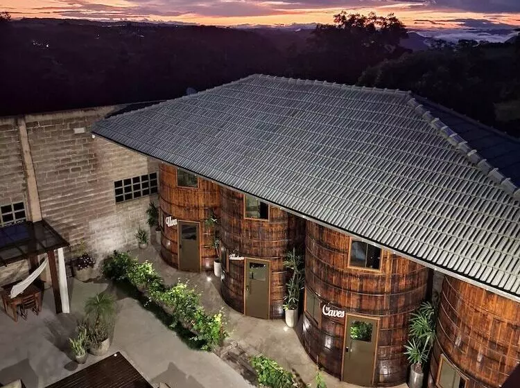 Majatalo Villa Vinicolla Hospedagem Conceito