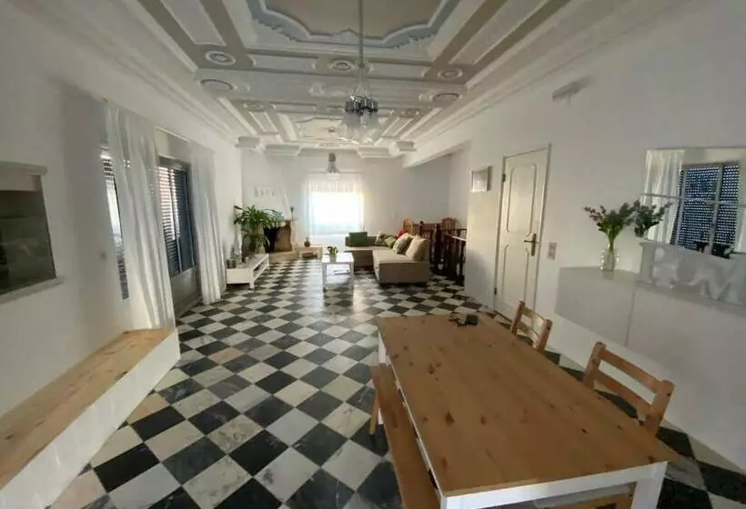 Zulla House