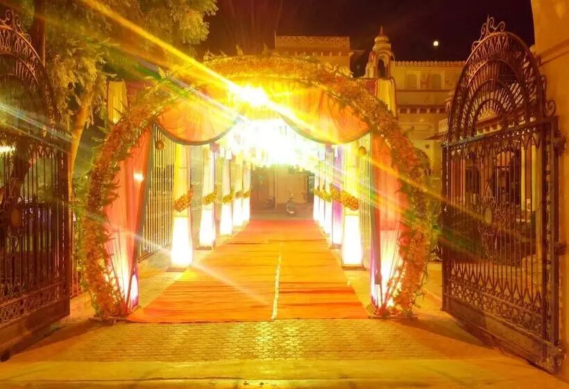 ホテル Basant Vihar Palace