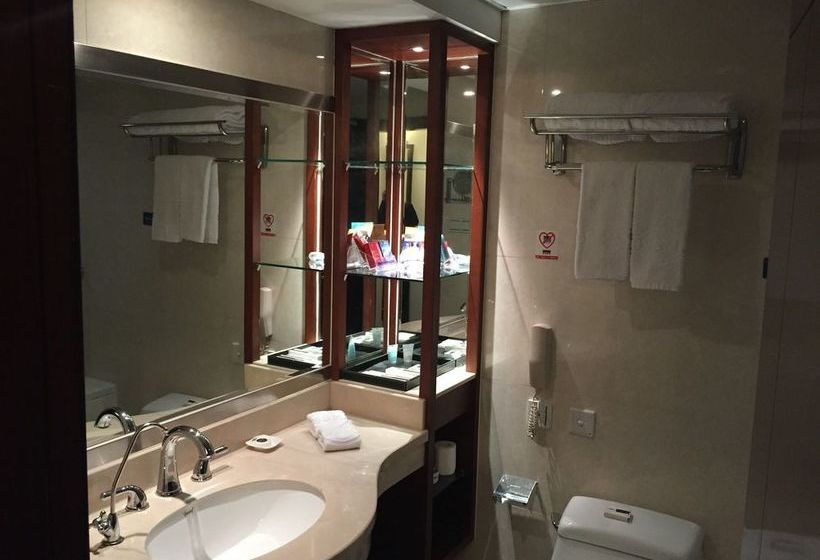 فندق Bossman International