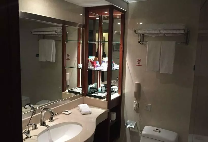 Otel Bossman International