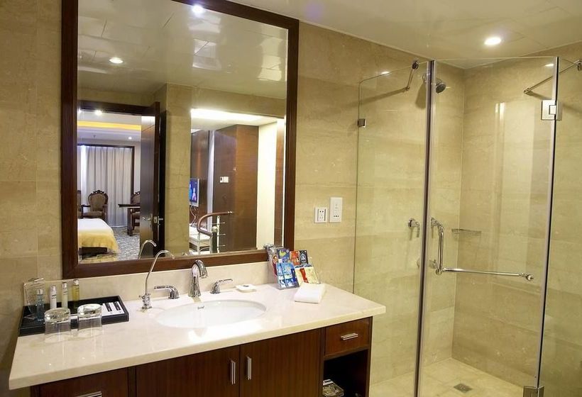 فندق Bossman International