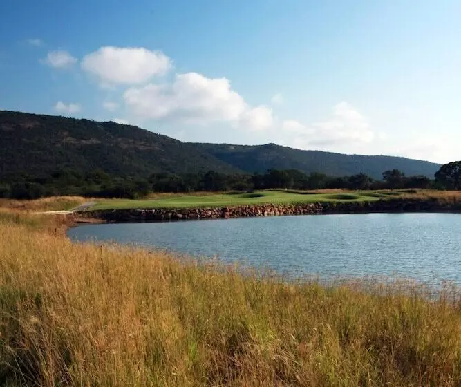 Отель Euphoria Golf And Lifestyle Estate