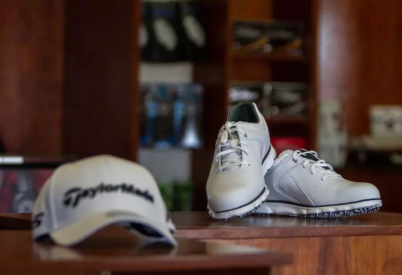 Отель Euphoria Golf And Lifestyle Estate