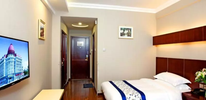 هتل Ganjin Business