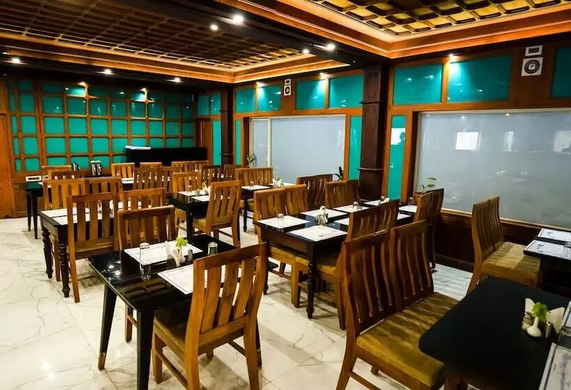 Hotel Hillview Munnar