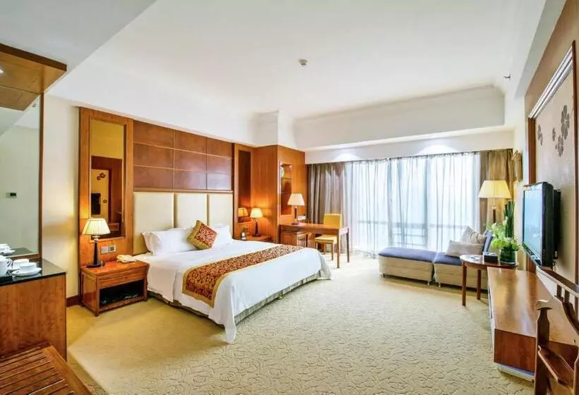 Отель Jiangmen Gladden