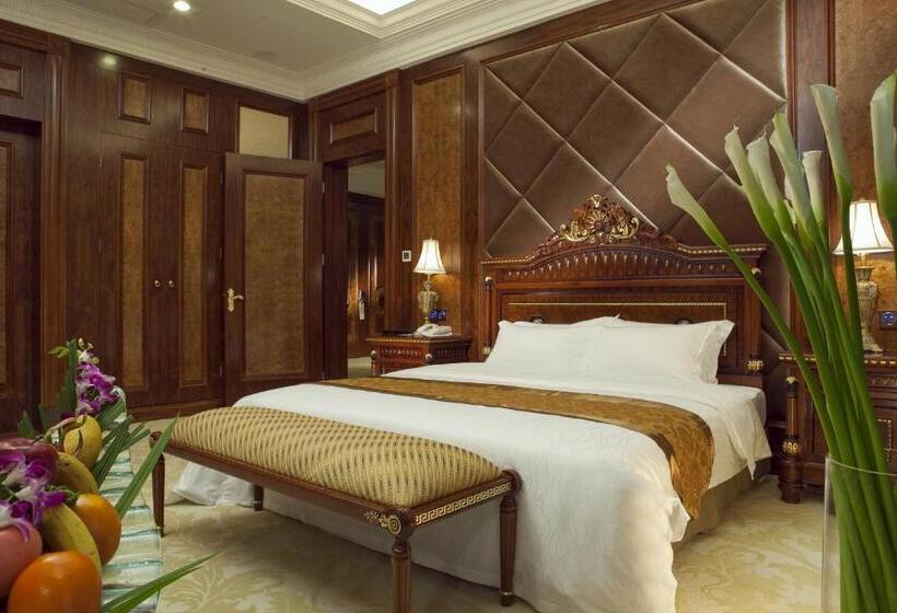 Отель Jiangmen Gladden