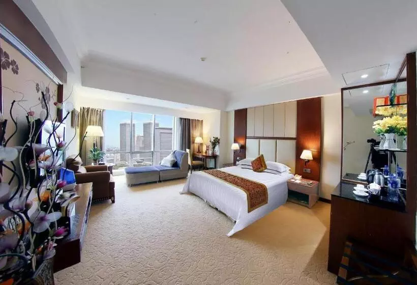 Отель Jiangmen Gladden