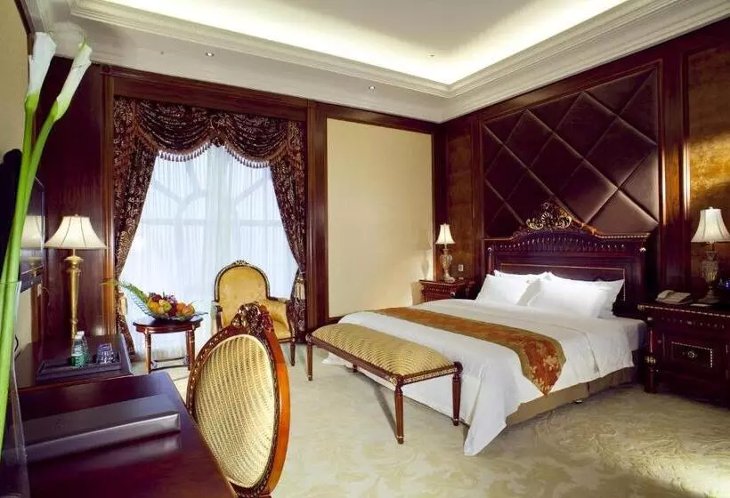 Отель Jiangmen Gladden