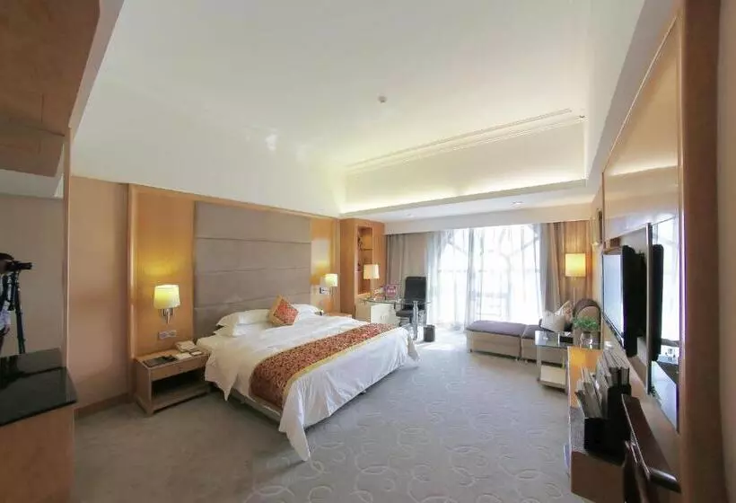 Отель Jiangmen Gladden