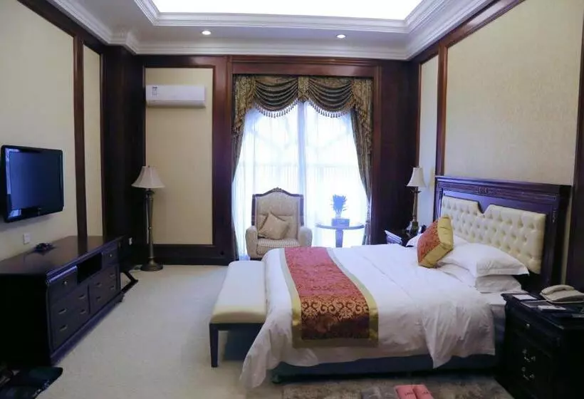 Отель Jiangmen Gladden