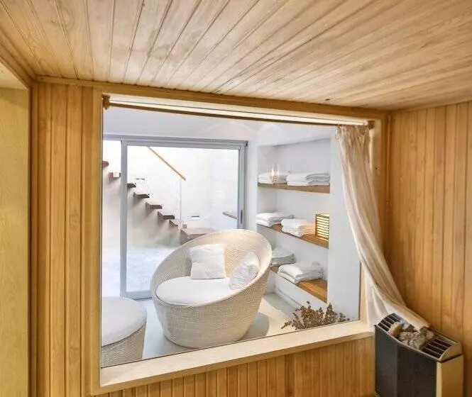 Отель San Isidro Plaza