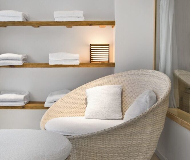 Отель San Isidro Plaza