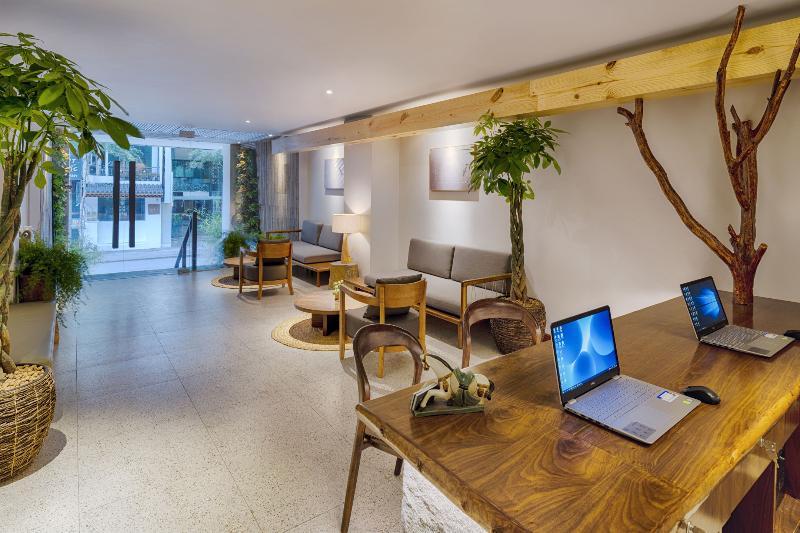 酒店 Silverland Min