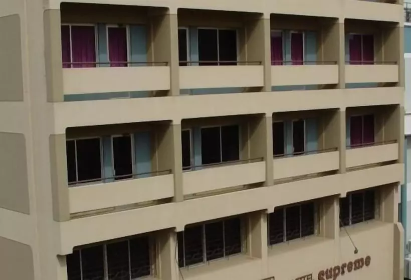Hotel Supreme