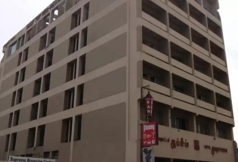 Hotel Supreme