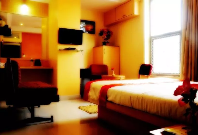هتل Suvarna Residency